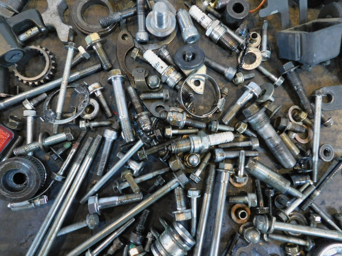 2000 Honda VT1100 VT1100C2 Shadow 1100 Sabre Nuts Bolts & Brackets Parts Box Lot - C3 Cycle