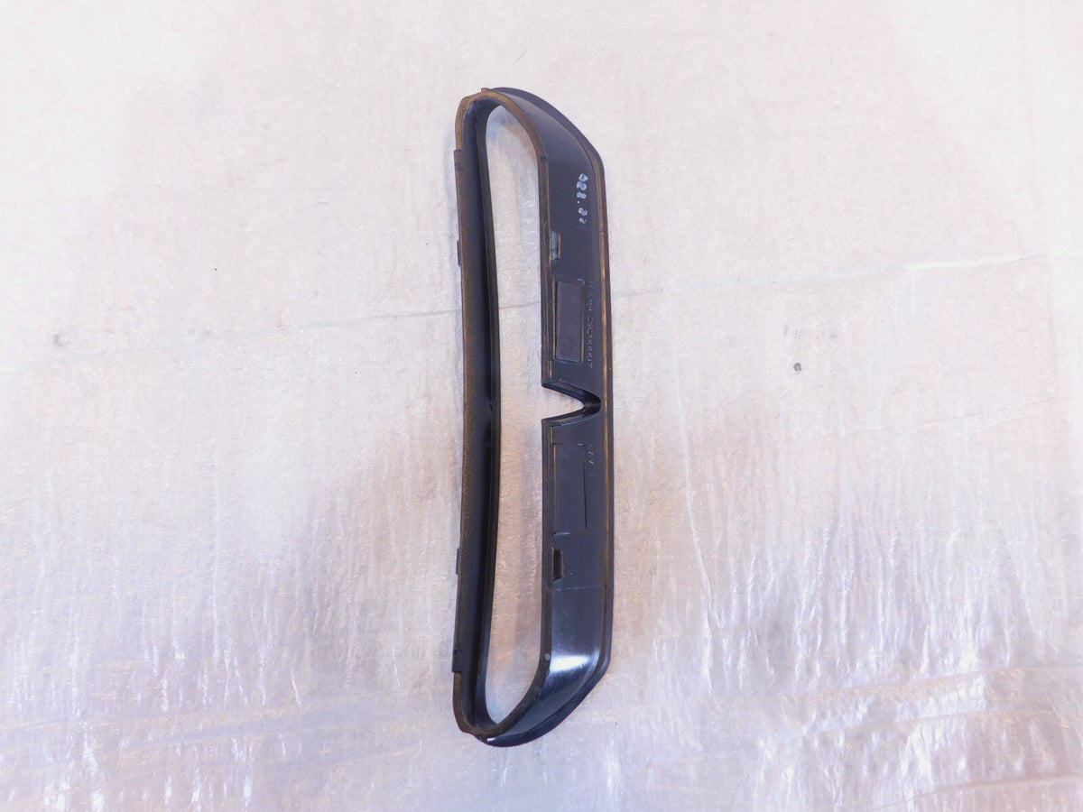 Harley Davidson Electra & Street Glide Front Outer Fairing Air Duct Cover Bezel
