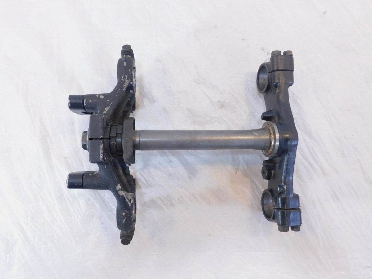 83 Yamaha XJ750 Maxim 750 Black Front Fork Upper/Lower Triple Tree Steering Stem - C3 Cycle