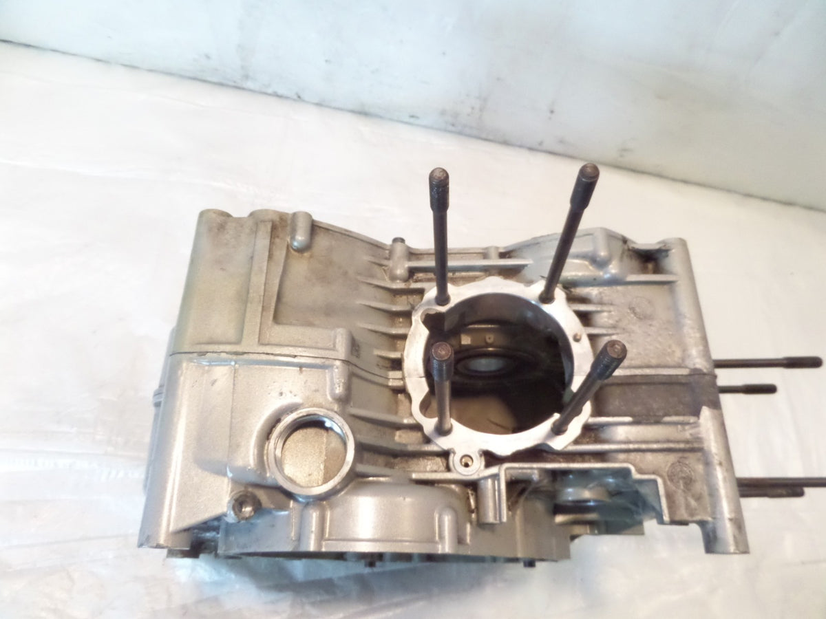 Ducati Monster 620 800 & Supersport 620 & 800 Engine Motor Crankcase Crank Cases