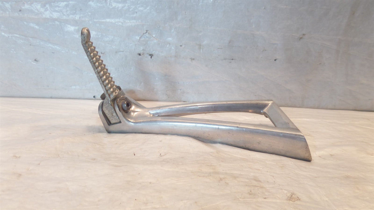 Yamaha YZFR6S YZF R6S & YZFR6 R6 Right Rear Passenger Footpeg Footrest Bracket - C3 Cycle