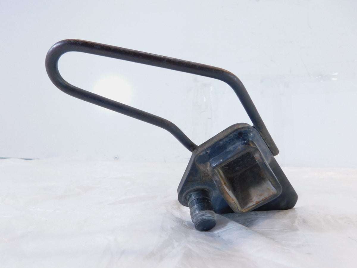 Honda VT750 Shadow 750 RS VT750RS Front Right Driver Footpeg Footrest Bracket - C3 Cycle