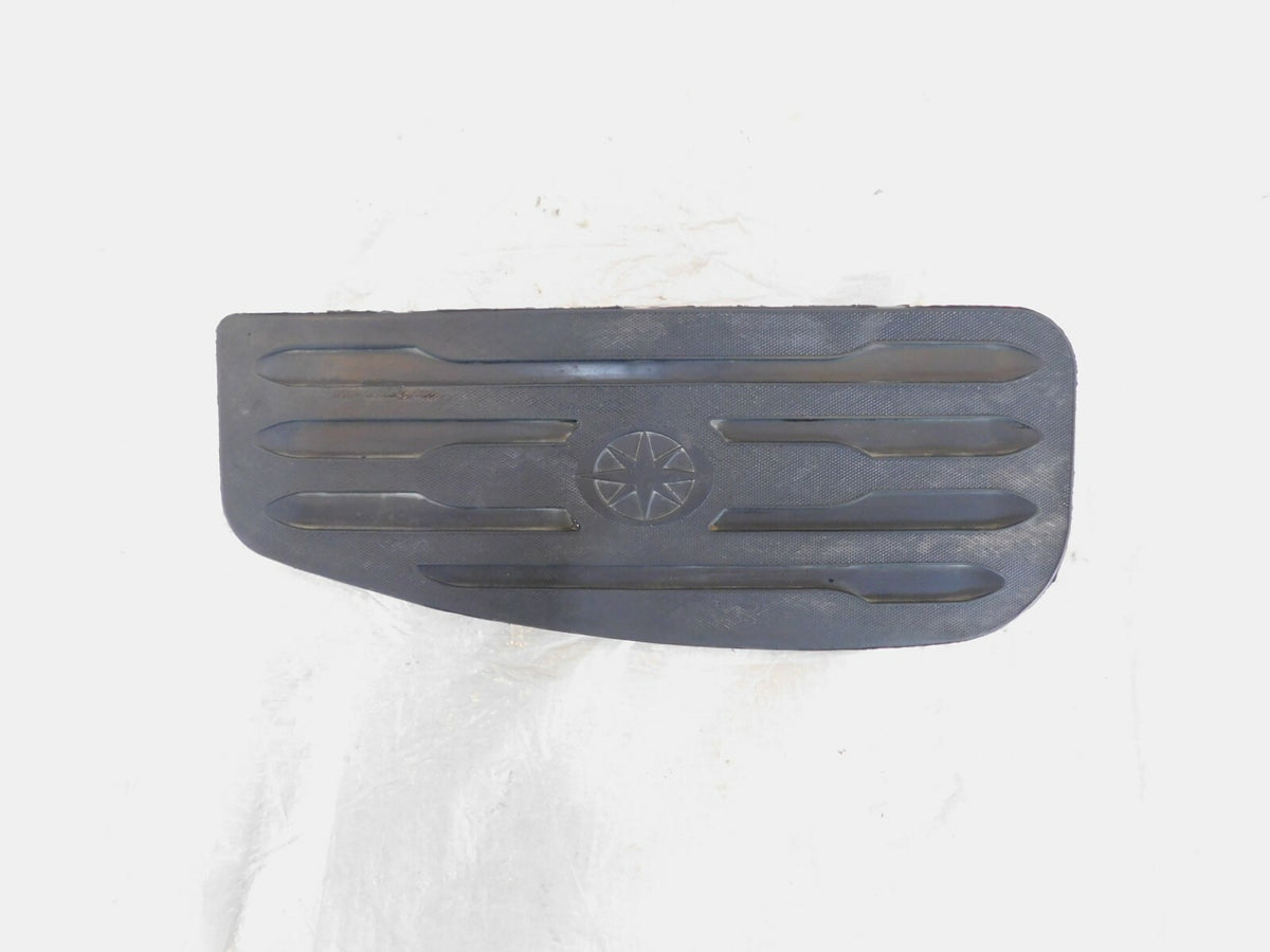2001-2003 Yamaha XV1600 Road Star 1600 Front Right Foot Board Footrest Cover Pad - C3 Cycle