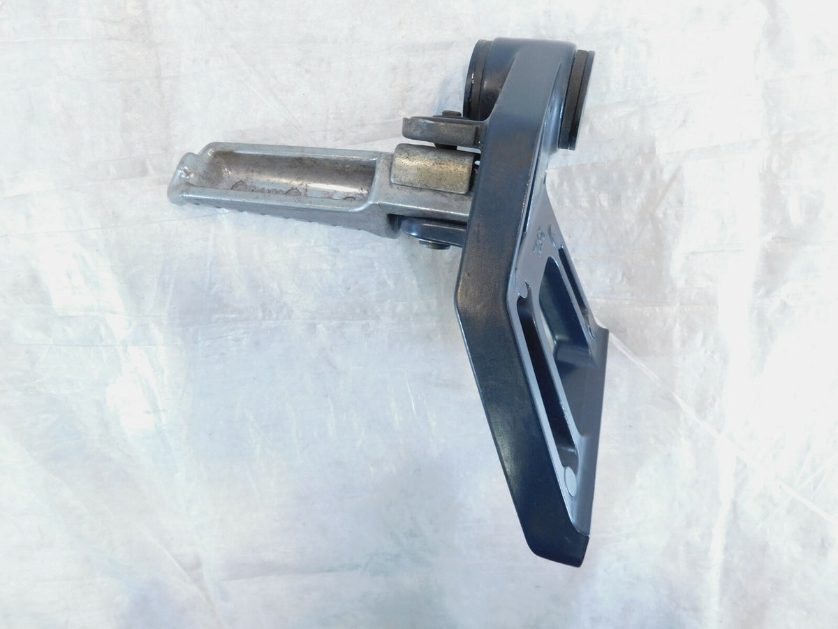 Kawasaki Ninja ZX600 ZX600-E ZZR600 Rear Left Passenger Footpeg & Mount Bracket - C3 Cycle