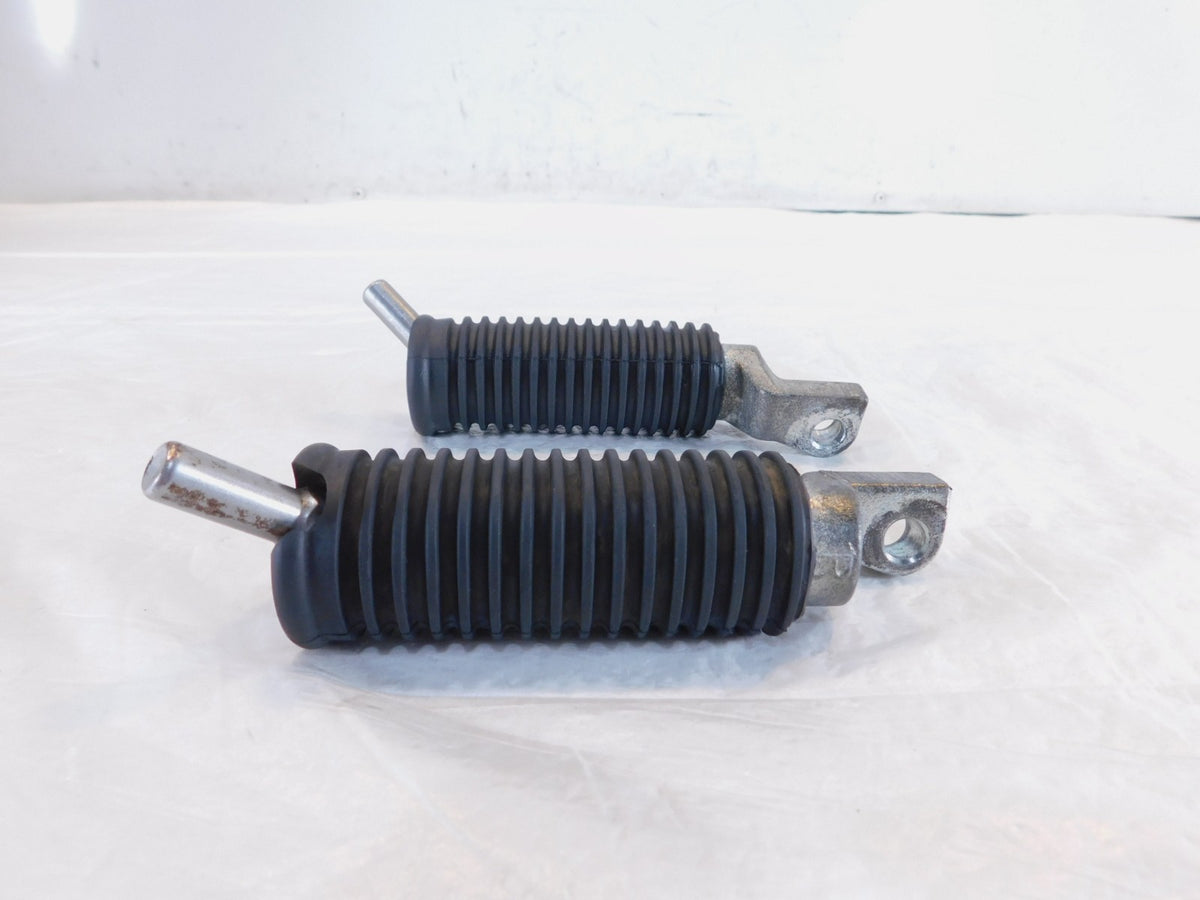 Harley Davidson Touring Dyna Softail & Sportster Large Rubber Footpeg Footrests - C3 Cycle