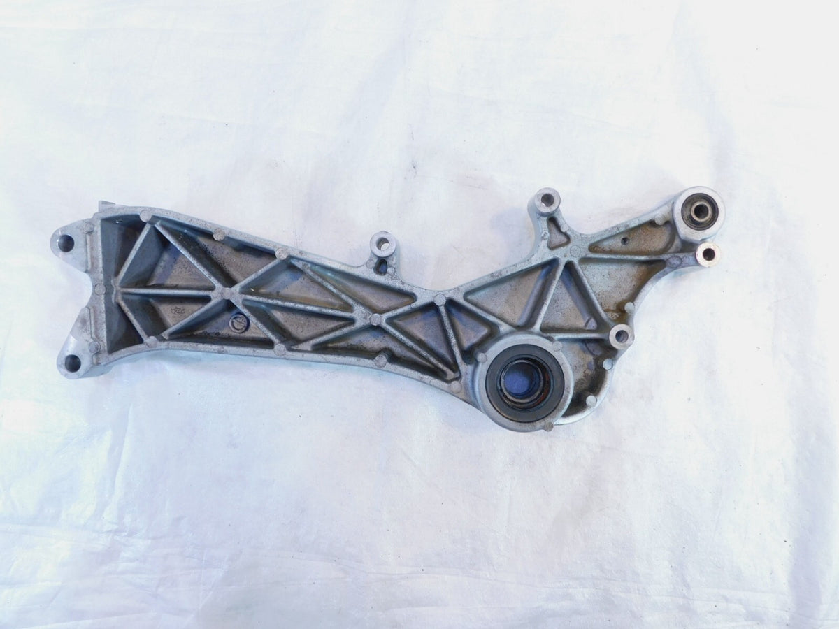 2002 02 Honda FSC600 Silver Wing 600 Rear Swingarm Final Drive Shaft Holder Stay - C3 Cycle