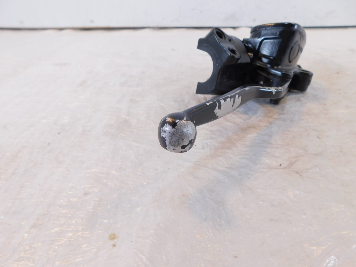 Triumph America Bonneville T100 Thruxton 900 Front Wheel Brake Master Cylinder