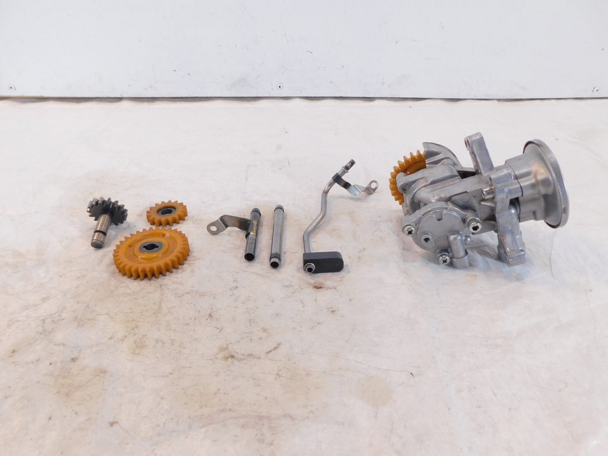 1985-07 Yamaha V-Max 1200 VMX12 VMX 1200 Engine Motor Oil Pump w/ Gears & Pipes - C3 Cycle