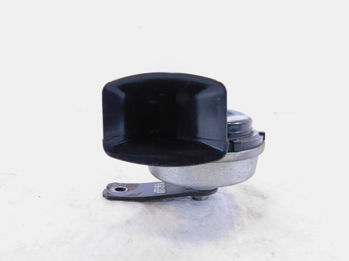 1981-1983 Yamaha Virago 750 XV750 Front Black Indicator Horn & Mount Bracket