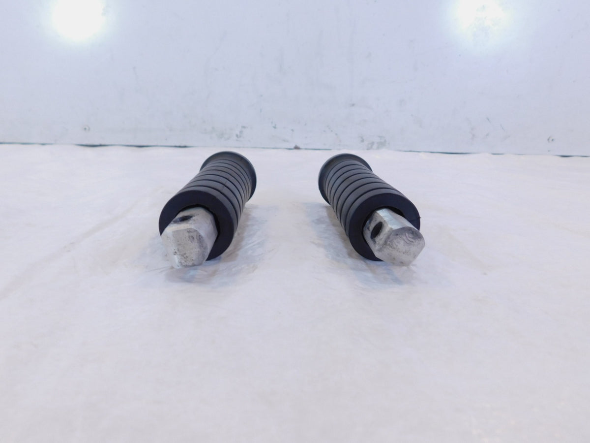 Victory Hammer Jackpot Kingpin & Vegas Right & Left Rear Footrests Foot Pegs - C3 Cycle