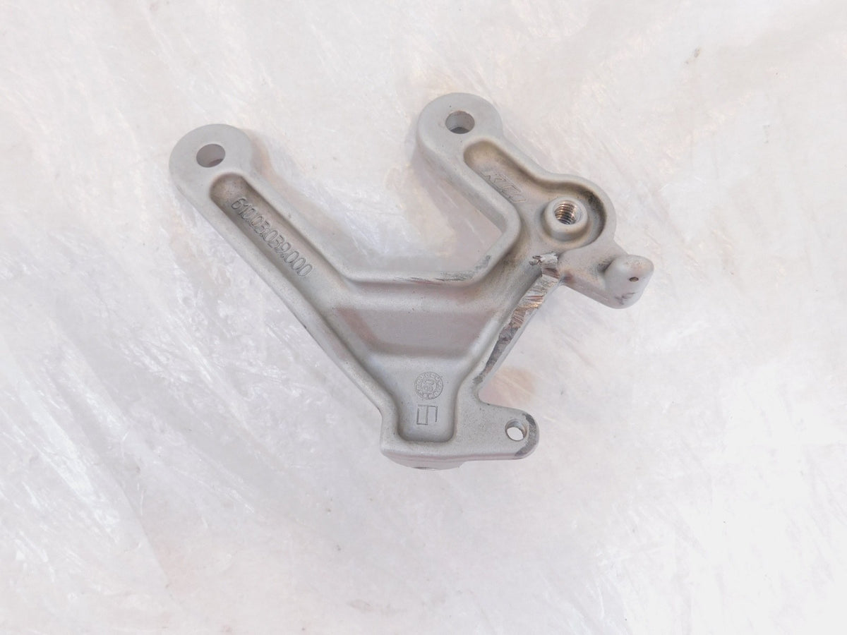 2005-2009 KTM 990 Super Duke Front Right Footrest Foot Peg Bracket Mount Stay - C3 Cycle