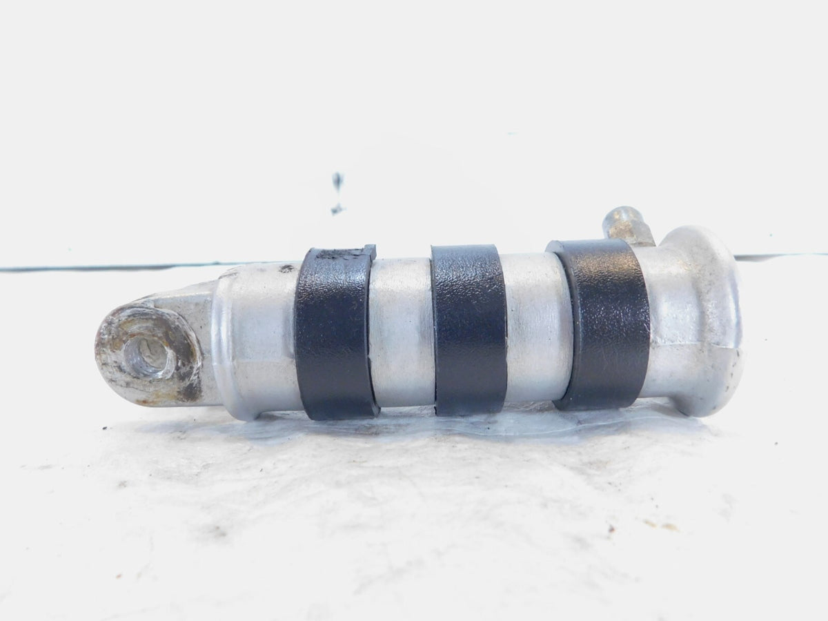 Suzuki Volusia VL800 VZ800 800 Boulevard M50 Right Front Footrest Foot Peg - C3 Cycle