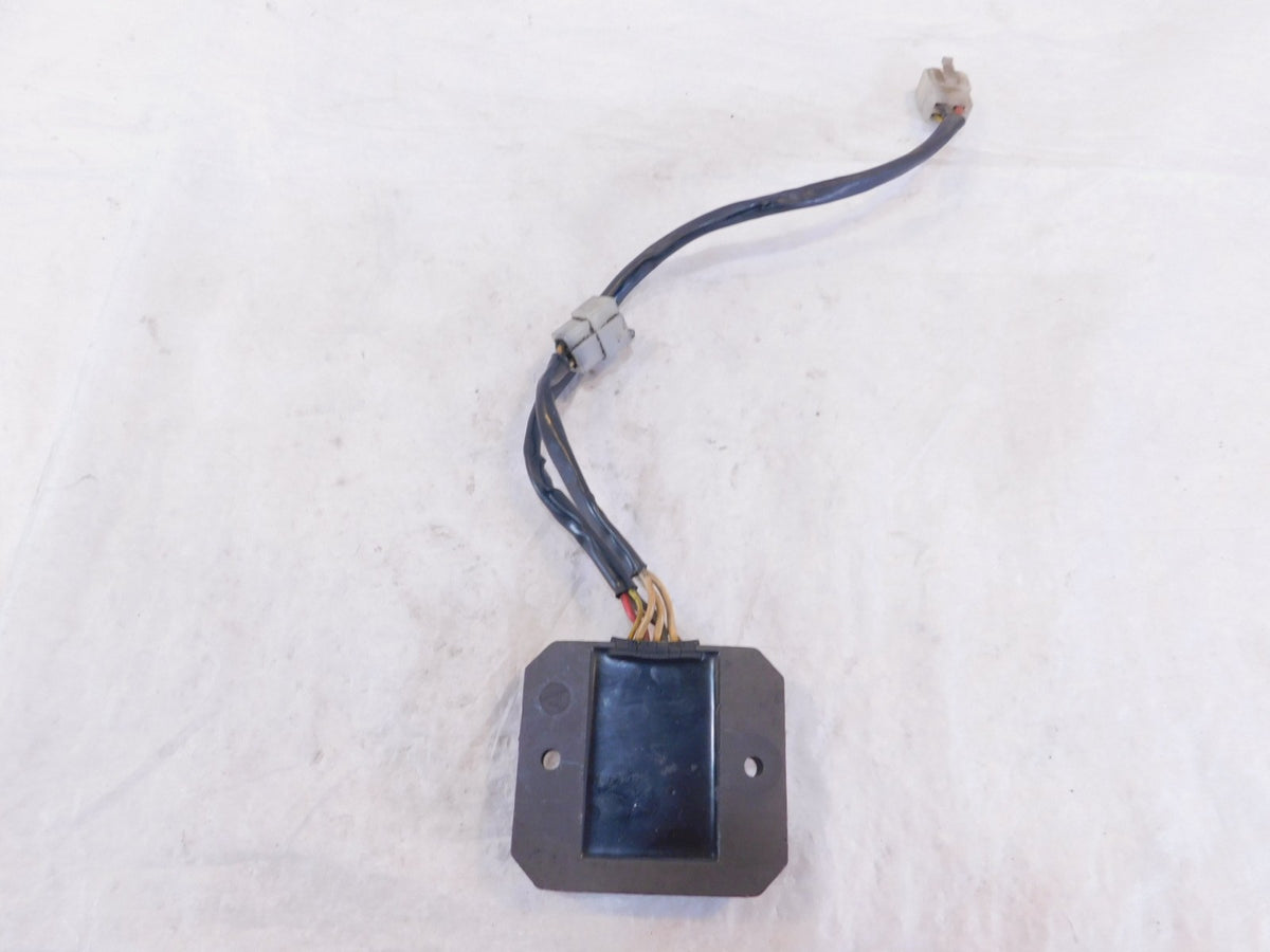 1981-1983 Yamaha Virago 750 XV750 Black Electric Voltage Regulator Rectifier
