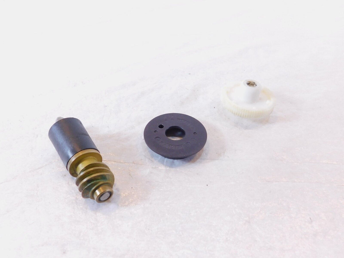 2005-2013 BMW R1200RT Windscreen Windshield Adjuster Motor Operating Shaft Gears - C3 Cycle