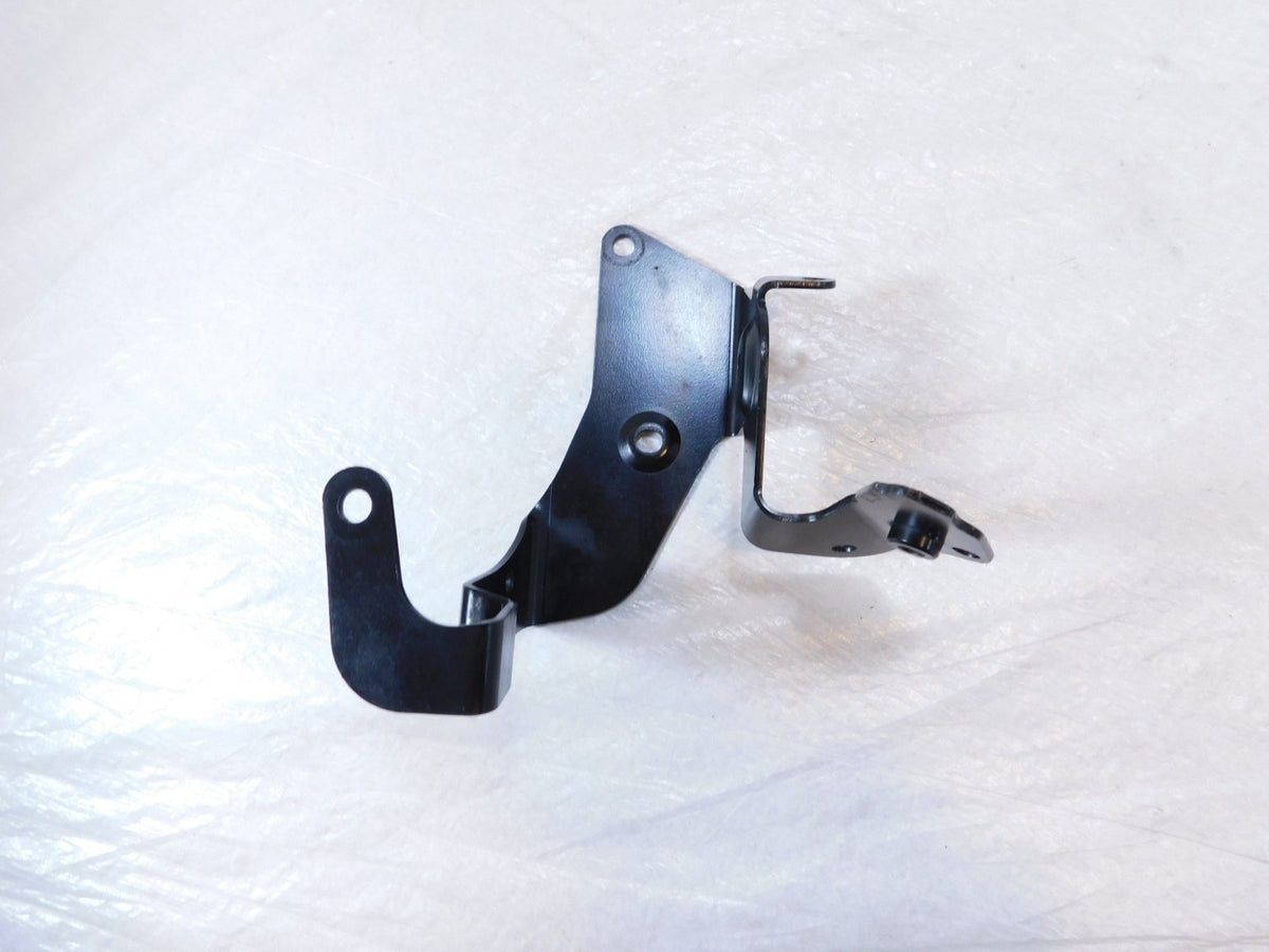 Harley Davidson Softail Heritage Classic & Slim Front Brake Line Mount Bracket