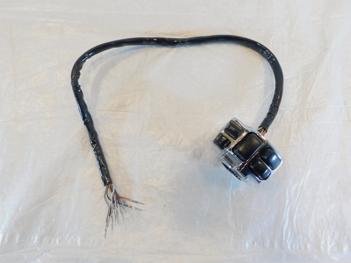 Harley Road & Electra Glide Ultra Right Handlebar Cruise Control Switch Housing - C3 Cycle