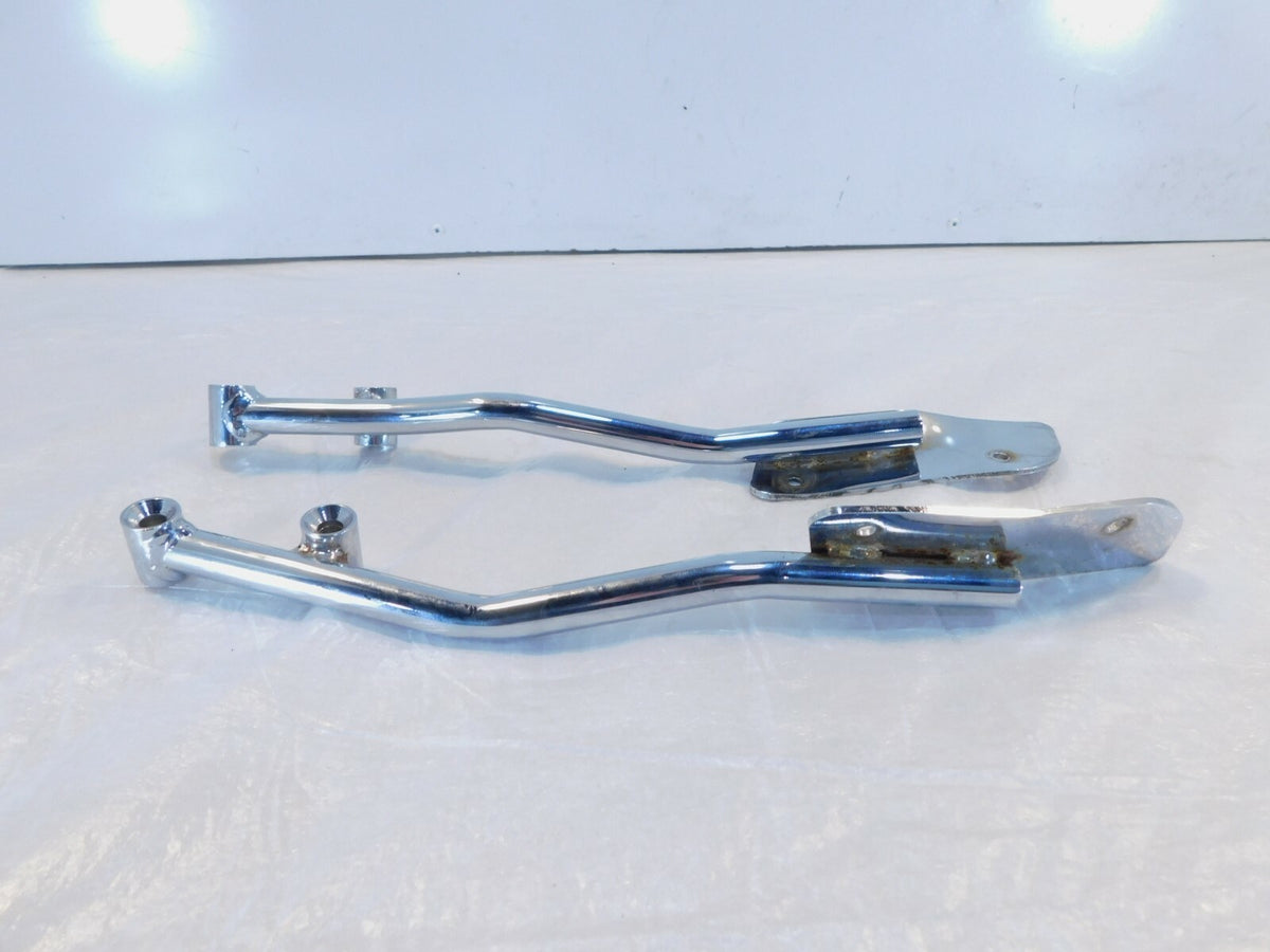 2003 03 Victory V92 Classic Cruiser Lower Windshield Windscreen Deflector Arms - C3 Cycle