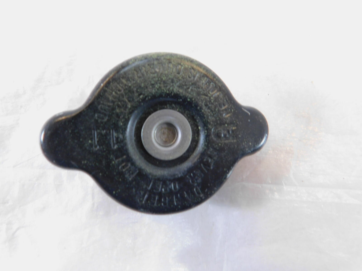 Kawasaki Vulcan VN900 KLR650 650 Engine Motor Water Coolant Radiator Filler Cap