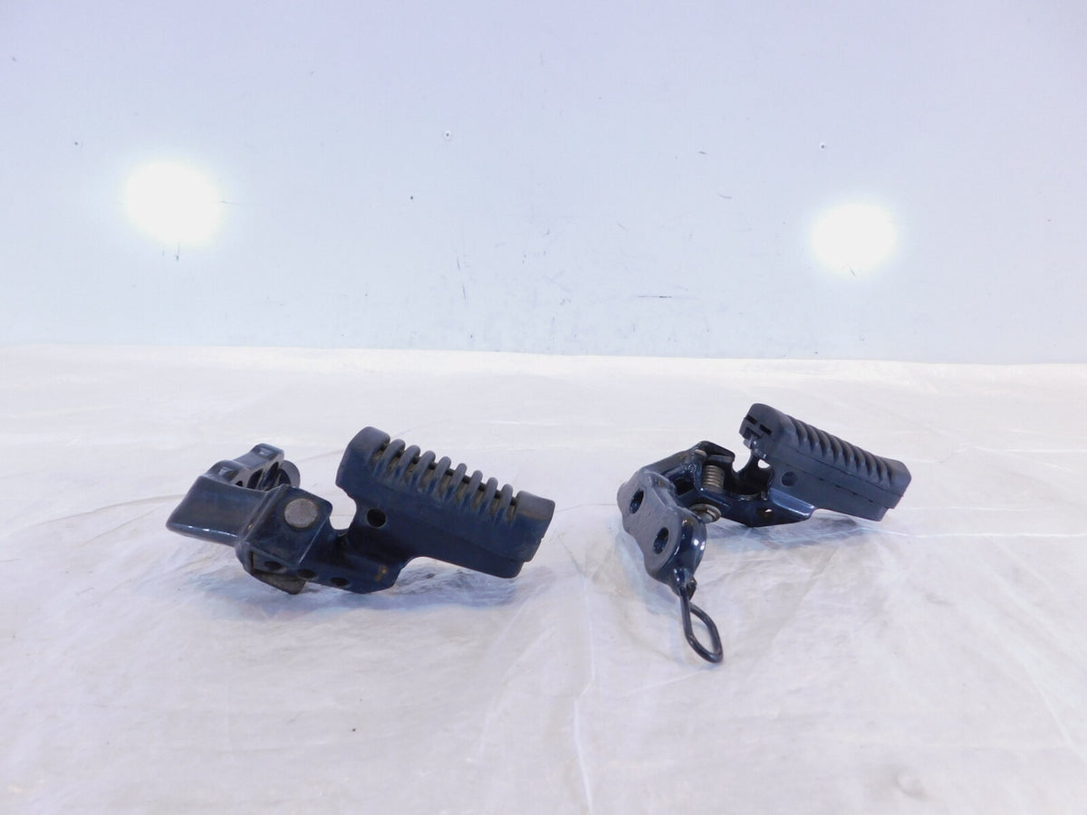 1997-2000 BMW F650 Funduro F650ST Right Front Footrest Foot Peg & Mount Bracket - C3 Cycle