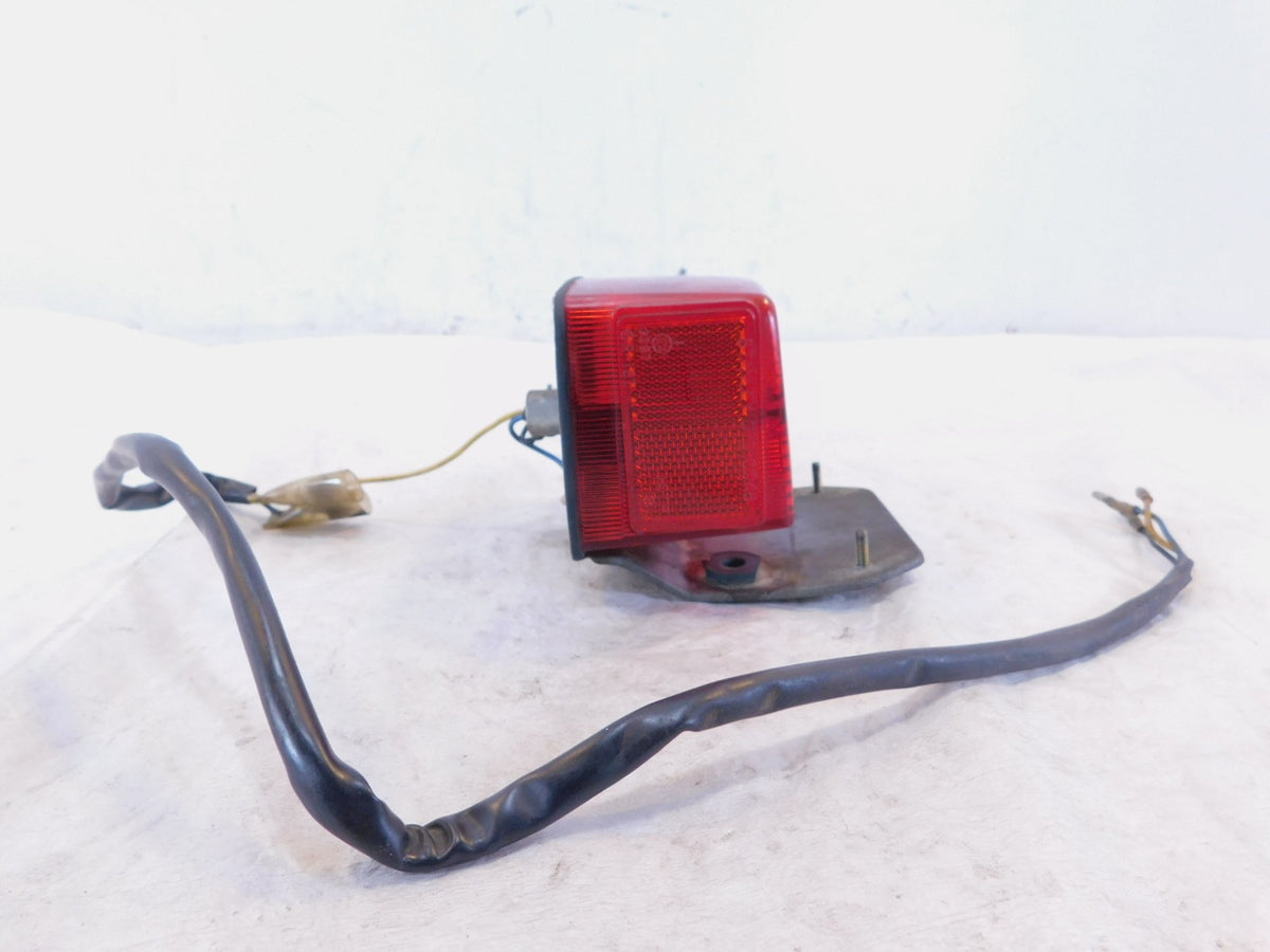 1981-1983 Yamaha Virago 750 XV750 Rear Wheel Tail Light Brake Light Lamp Unit