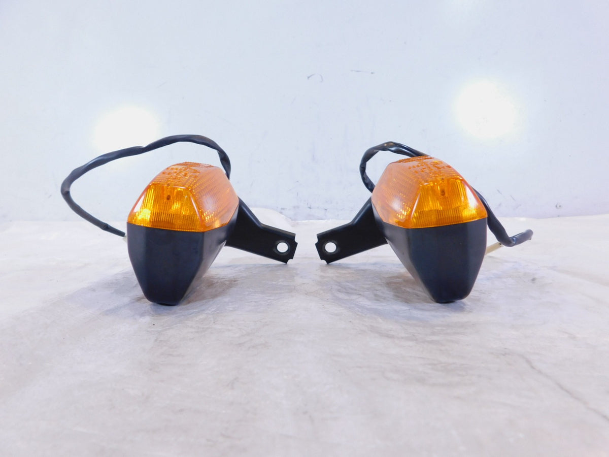 Pair Triumph Trident Trophy 900 & 1200 Rear Flasher Turn Signal Indicator Lights - C3 Cycle