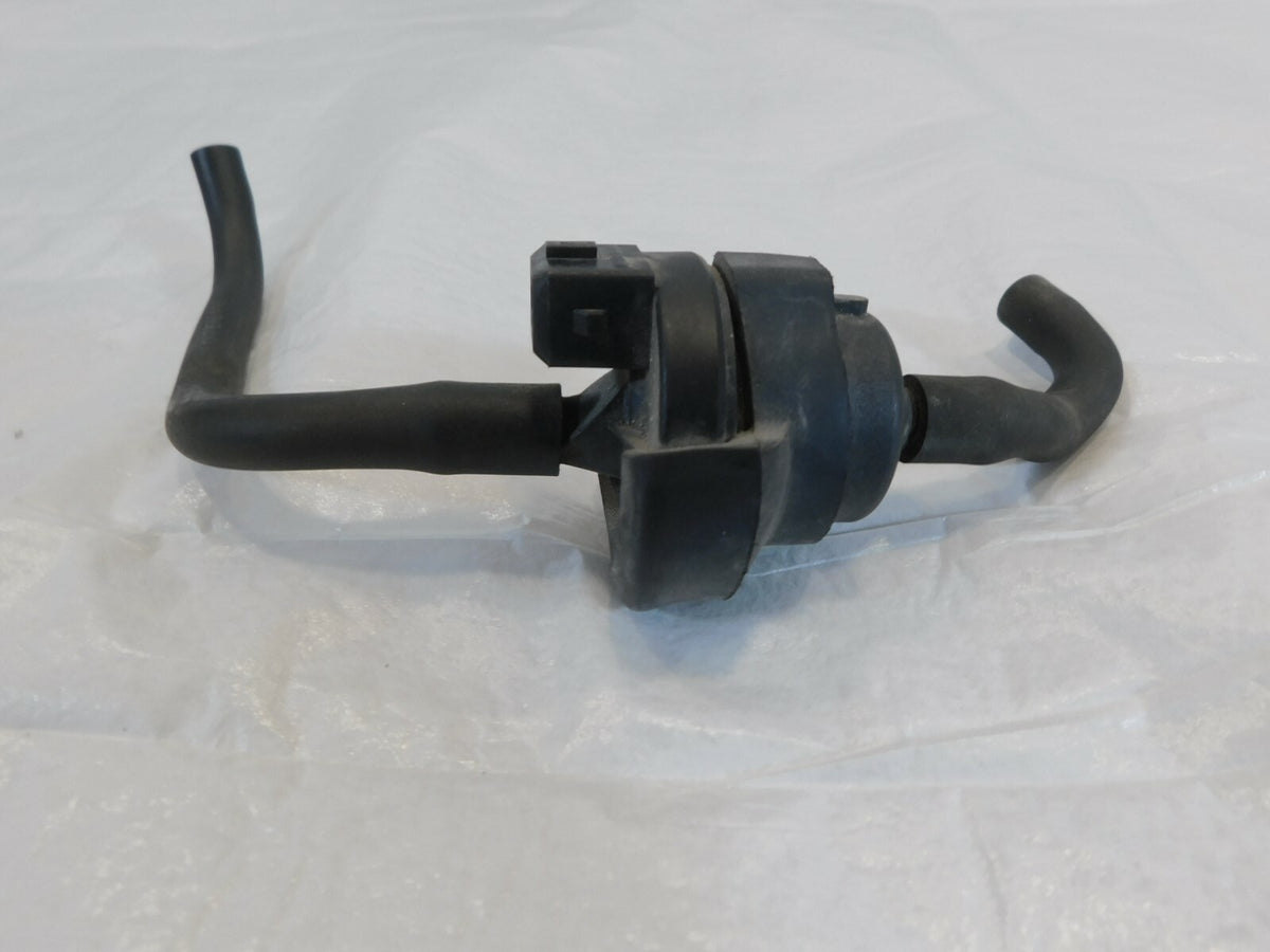 BMW K1200R K1200S K1200GT K1300R K1300S K1300GT Fuel Tank Breather Purge Valve - C3 Cycle