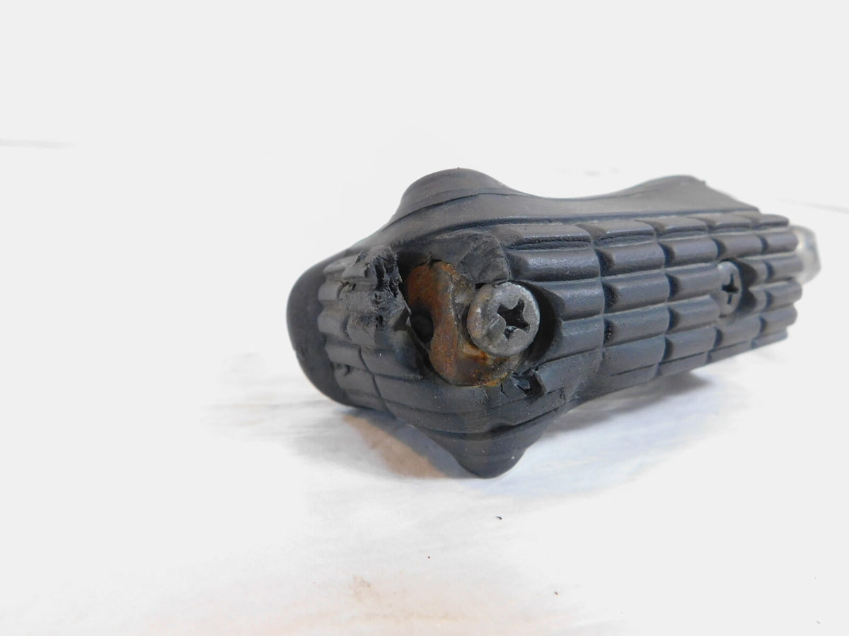 Yamaha FZR1000 Left Front Rider Driver Footpeg Footrest & Mount Clevis Bracket - C3 Cycle