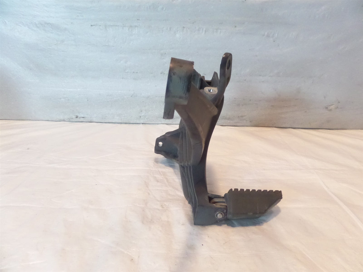2013-2016 Triumph Trophy SE 1215 Right Rear Footrest Foot Peg & Bracket Mount - C3 Cycle