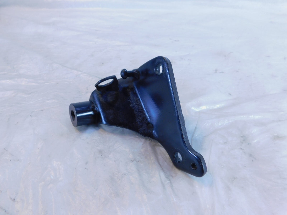 1998-09 Suzuki Boulevard C90 Intruder 1500 Right Engine Motor Mount Frame Plate - C3 Cycle
