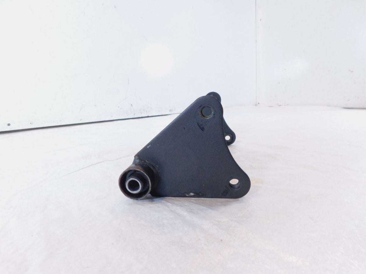 Kawasaki Vulcan 900 VN900 Classic LT Custom Motor Engine Mount Bracket Holder