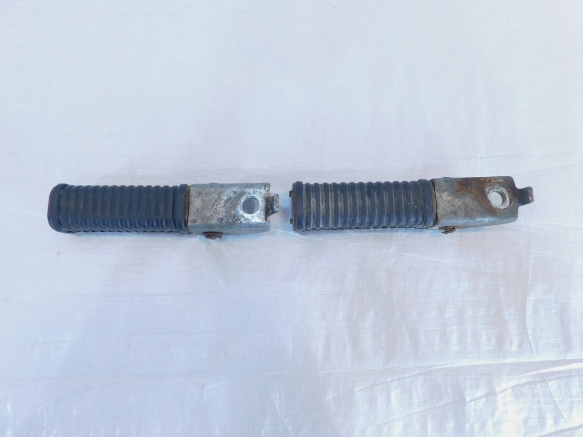 Honda CB450K CB450 Super Sport CB450 Rear Passenger Pillion Footrest Foot Pegs - C3 Cycle
