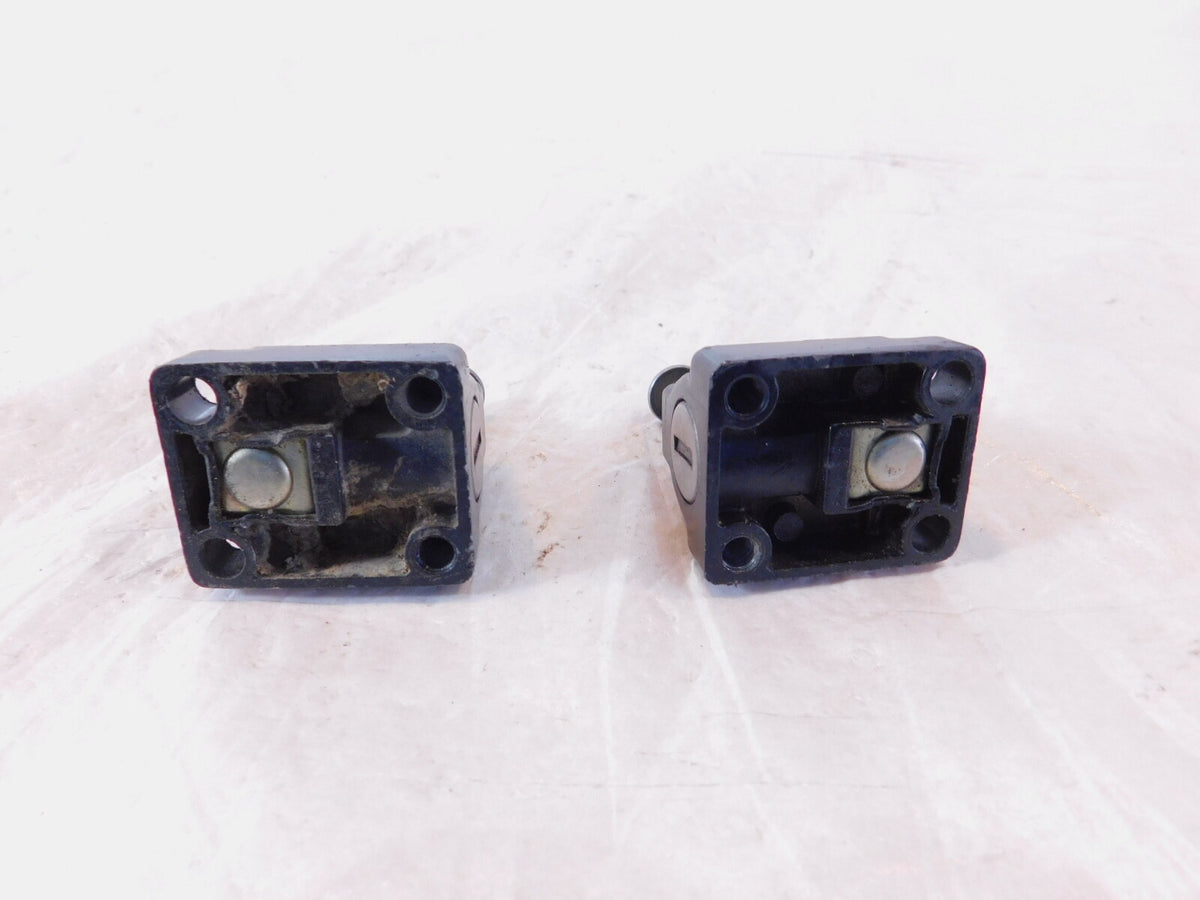 1983 Honda GL650 Silverwing 650 Pair Black Handlebar Top Bridge Locks - NO KEY - C3 Cycle