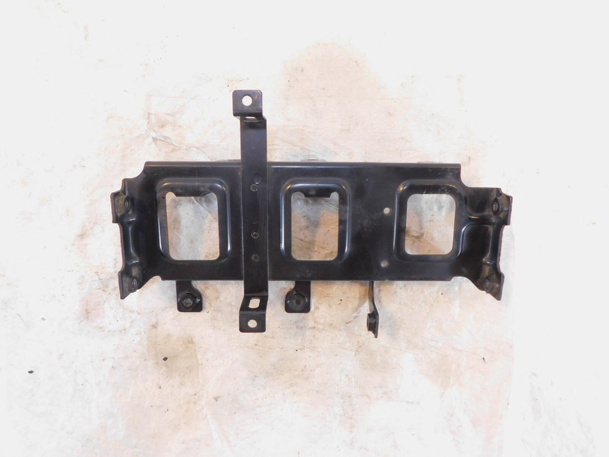 1985-07 Yamaha V-Max 1200 VMX12 VMX1200 Black Center Bridge Plate Mount Bracket - C3 Cycle