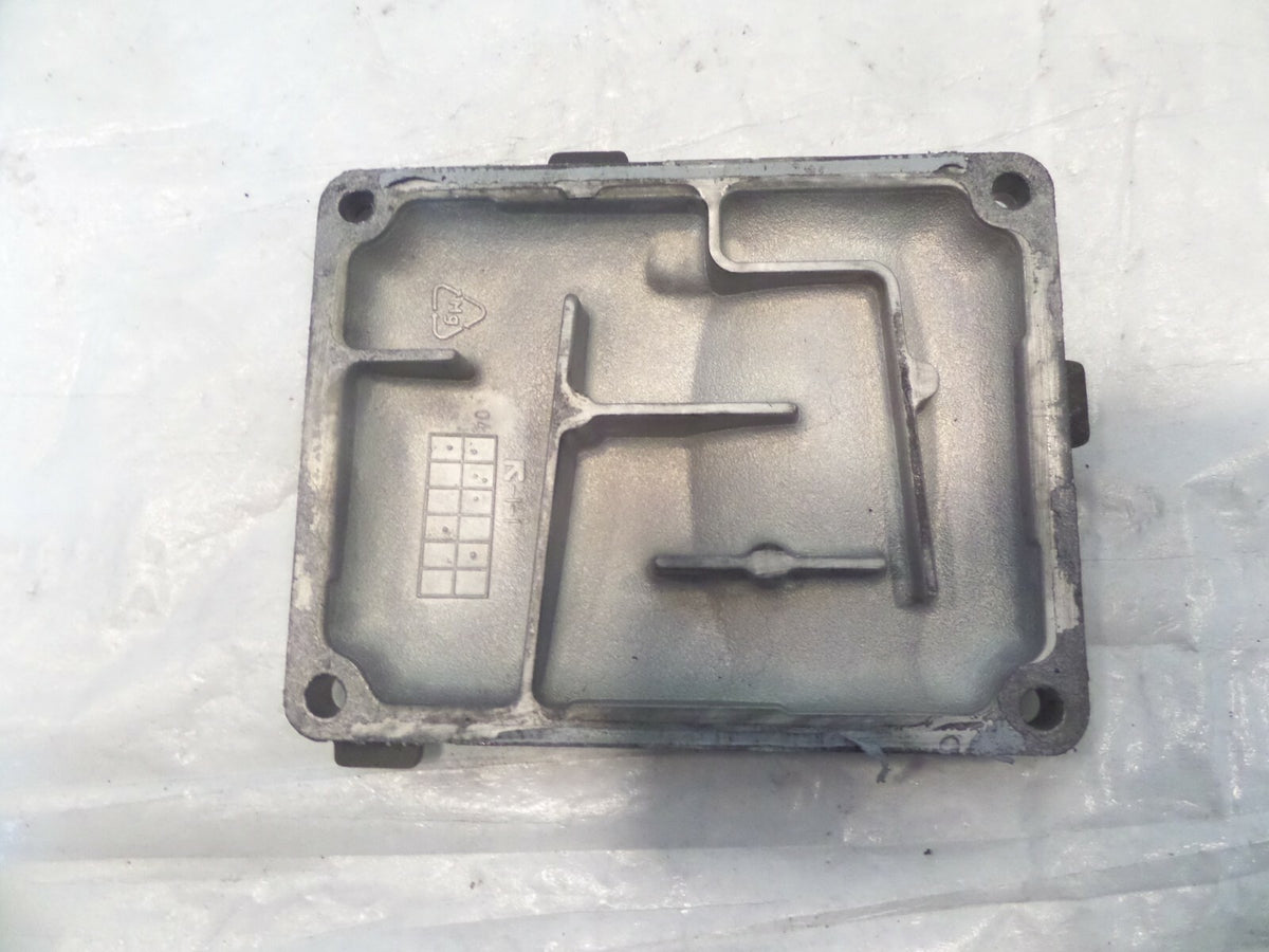 2004 2005 2006 2007 & 2008 Yamaha YZFR1 R1 Top Engine Motor Crankcase Cover Lid - C3 Cycle