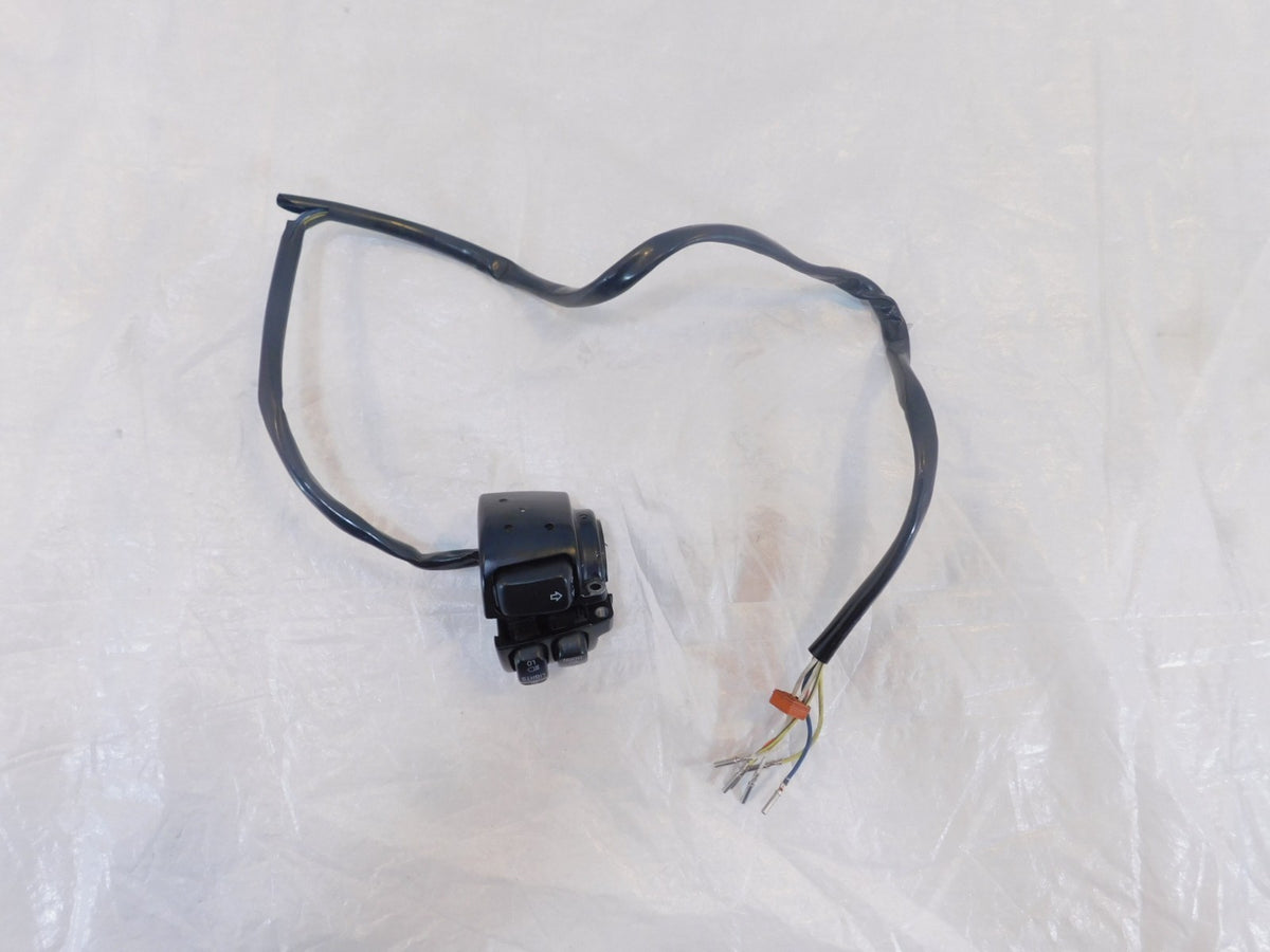 Harley Davidson Softail Dyna Sportster Left Handlebar Horn Turn Signal Switches - C3 Cycle