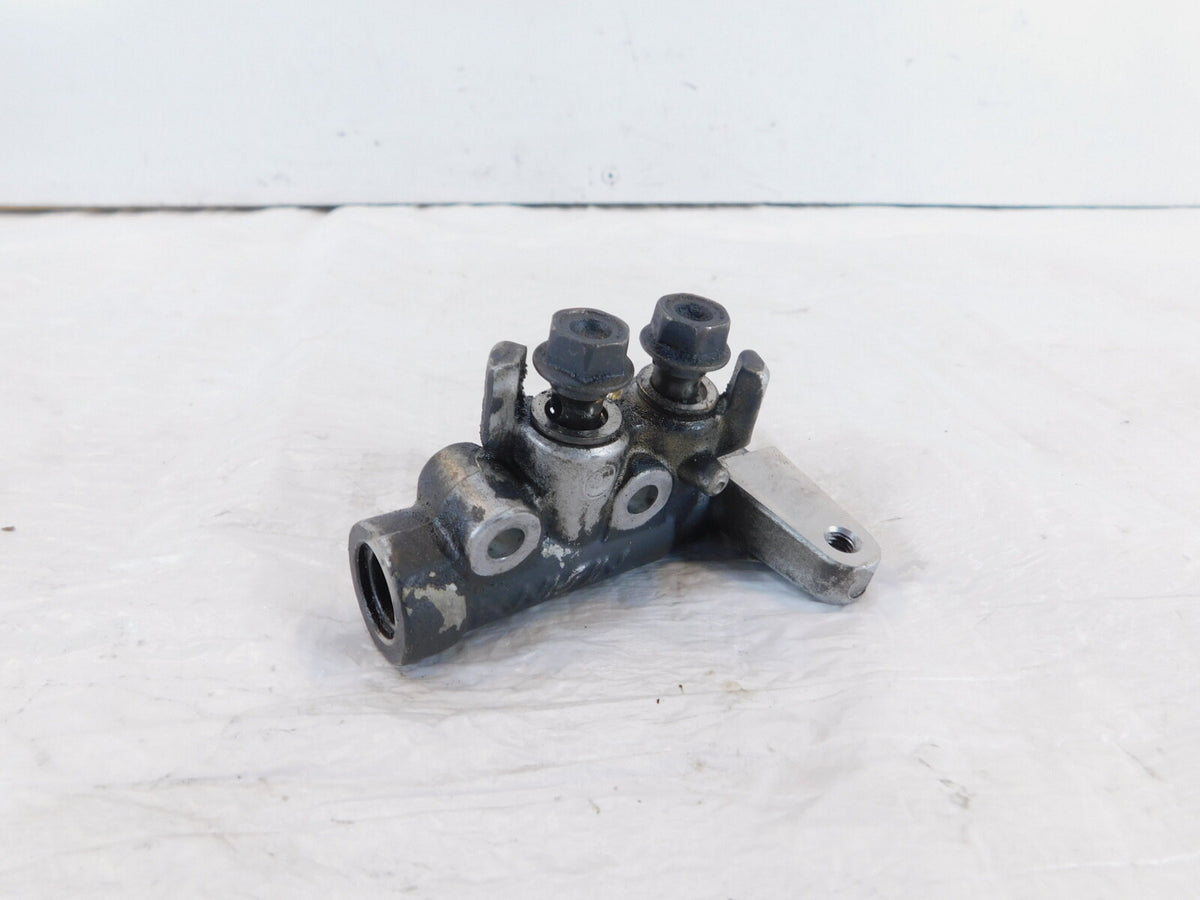 Honda ST1300 ST1300A ST1300P Front Brake Hose Line Pipe Splitter Delay Valve - C3 Cycle