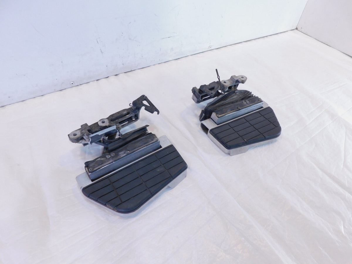 Honda Goldwing GL1500 Rear Left Right Passenger Footboard Floorboard Footrests