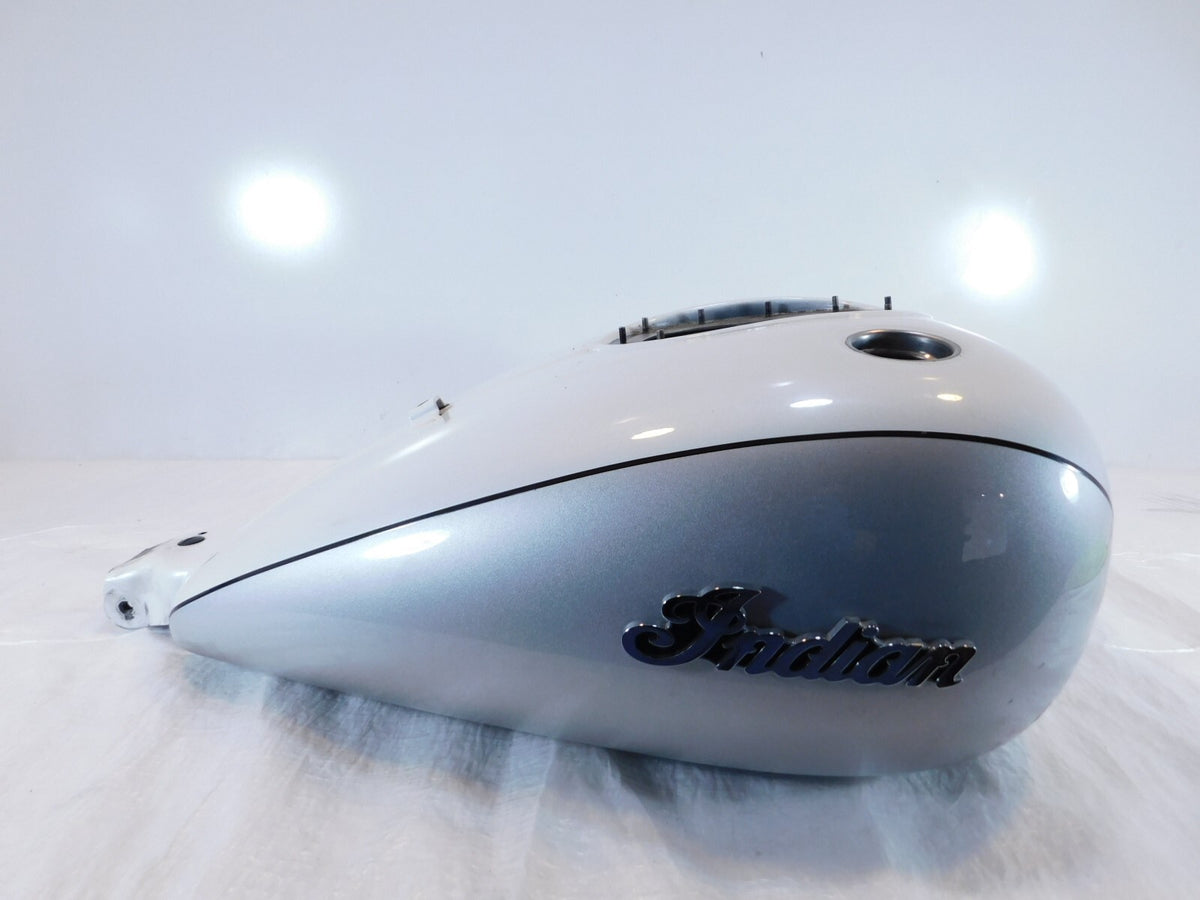 18-19 Indian Roadmaster Elite White & Silver Fuel Gas Petrol Tank Reservoir Cell - C3 Cycle