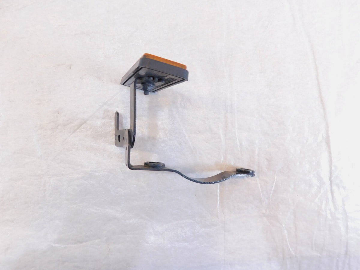 Yamaha V Star 1300 XVS1300 Deluxe Tourer Front Right Fender Bracket & Reflector - C3 Cycle