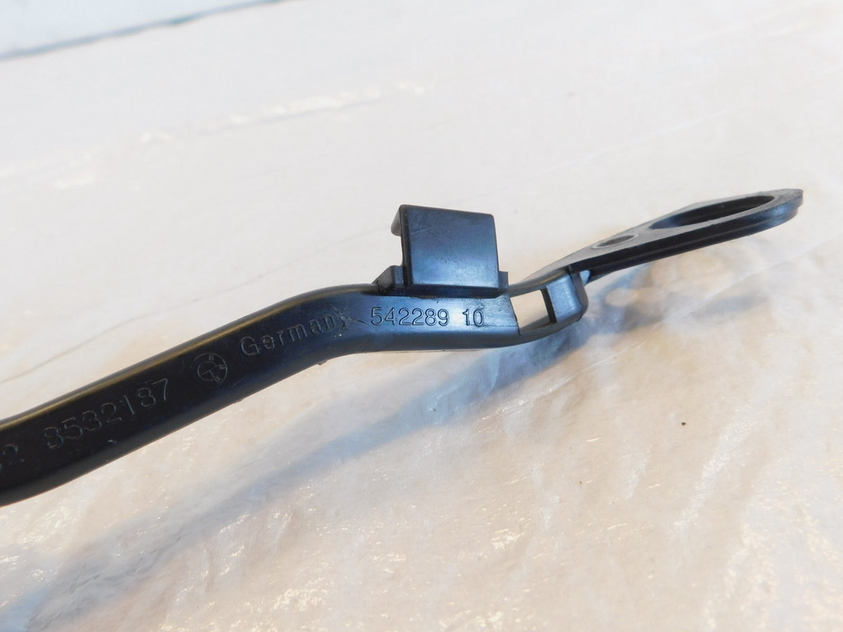 BMW R1200GS R1200RT R1250GS R1250R Transmission Engine Cable Duct Wire Cover - C3 Cycle