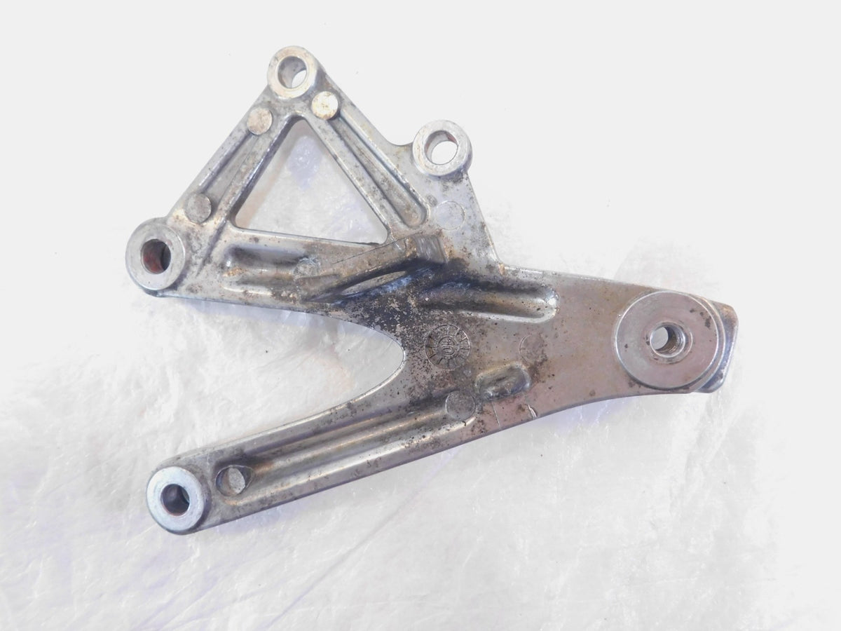 06-17 Triumph Daytona 675R Right Footpeg Footrest Mount Bracket Control Plate - C3 Cycle