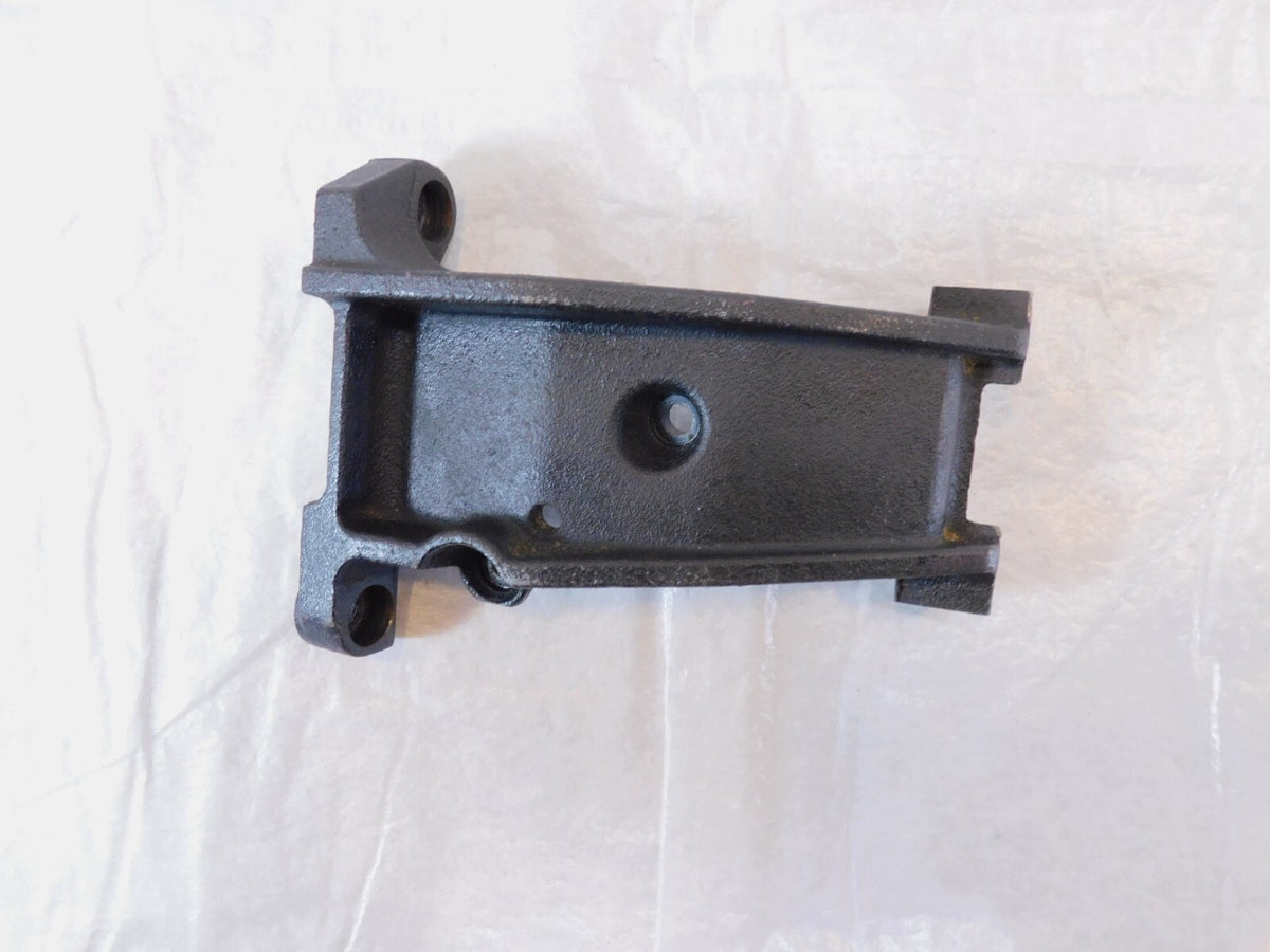 Yamaha Royal Star Tour Deluxe & Venture Front Left Footboard Footrest Bracket - C3 Cycle