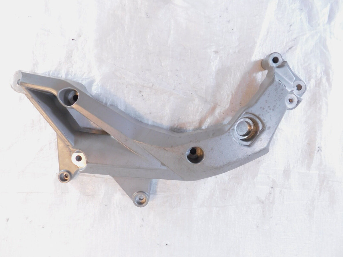 Aprilia Shiver 750 SL7 SL750 SL900 900 Grey Right Side Frame Rail Bracket Mount