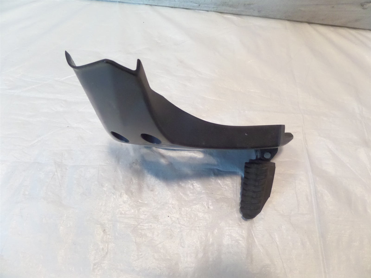 2013-2016 Triumph Trophy SE 1215 Right Front Footrest Foot Peg & Bracket Mount - C3 Cycle