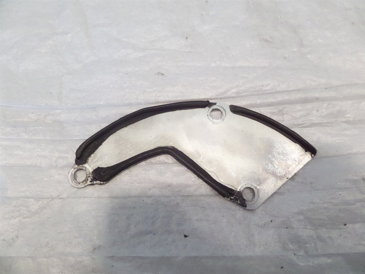 99-02 Yamaha YZFR6 YZF R6 Engine Motor Crankcase Breather Plate 5EB-11165-01-00 - C3 Cycle