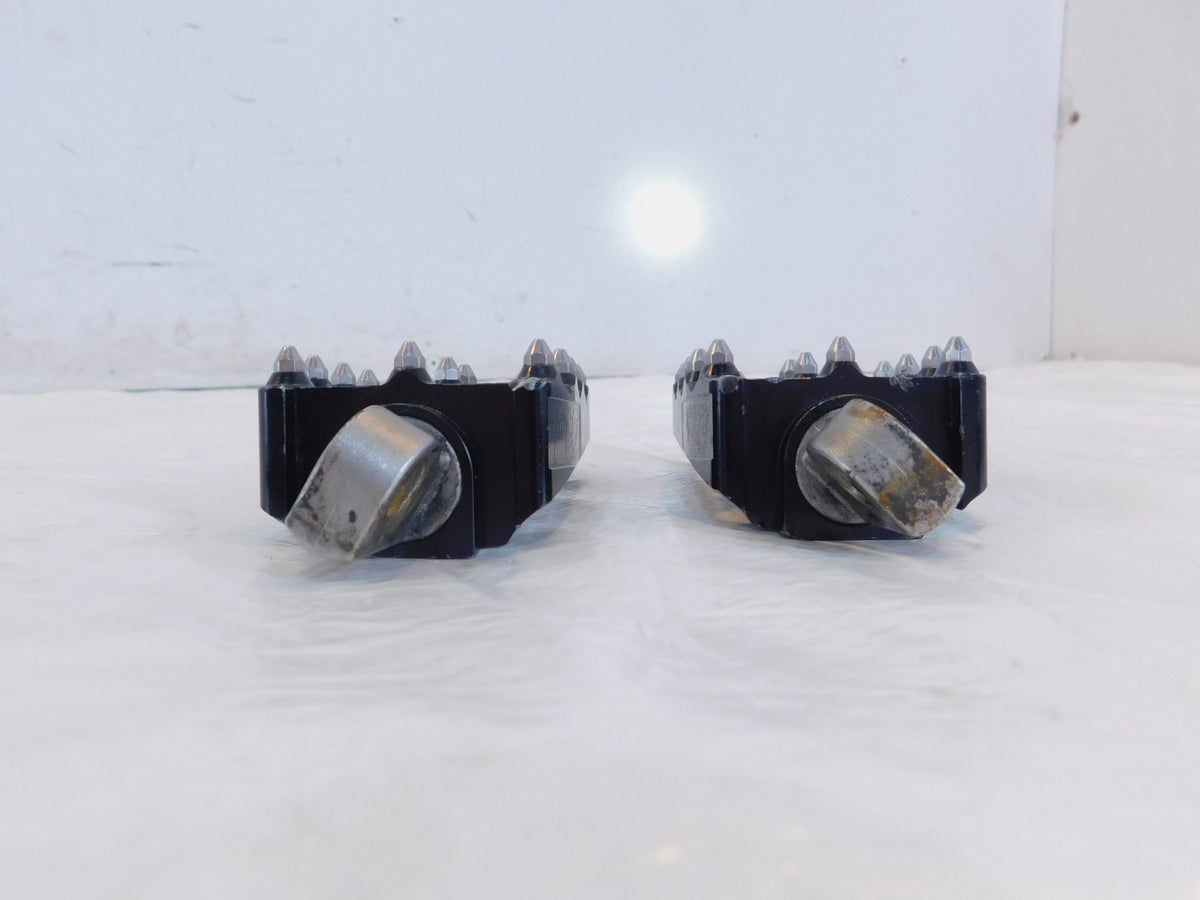 Harley Touring FXR Dyna Sportster & Softail Single Black Metal Footpeg Footrests - C3 Cycle