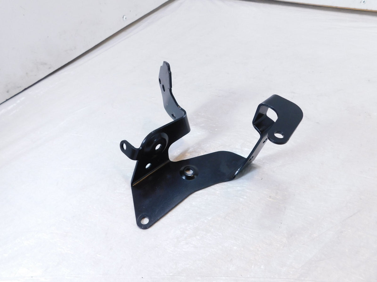 Harley Davidson Softail Heritage Classic & Slim Front Brake Line Mount Bracket