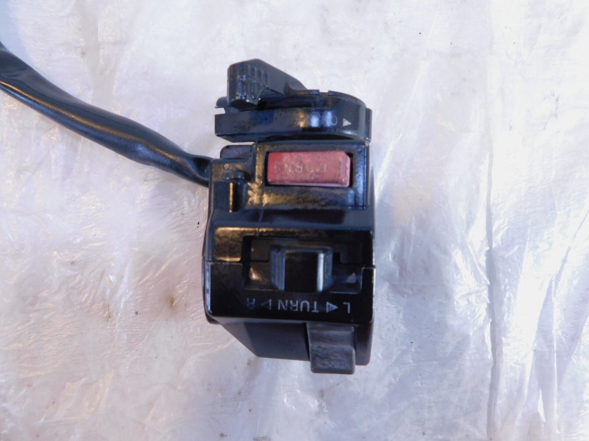 1983 Yamaha Venture Royale XVZ12 XVZ12T Front Left Handlebar Indicator Switches - C3 Cycle