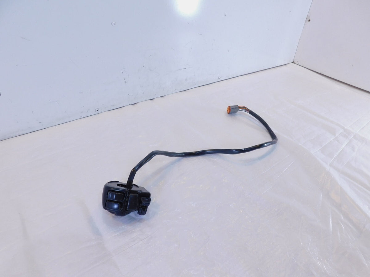 Harley Davidson Electra Glide Ultra Left Handlebar Speaker Volume & CB Switches - C3 Cycle
