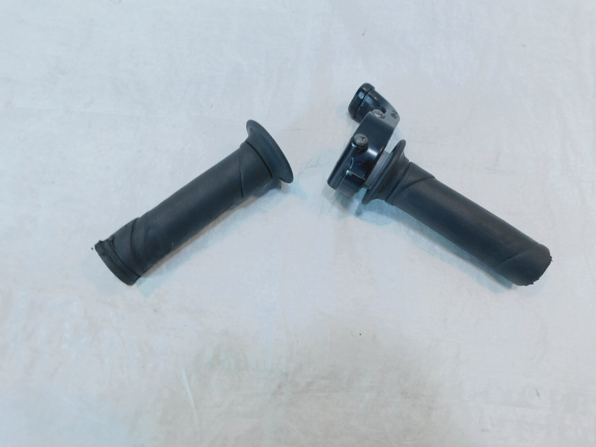 Kawasaki Ninja ZX6R ZX6RR ZX10R ZX12R ZX14 ZZR600 Left/Right Throttle Grips - C3 Cycle